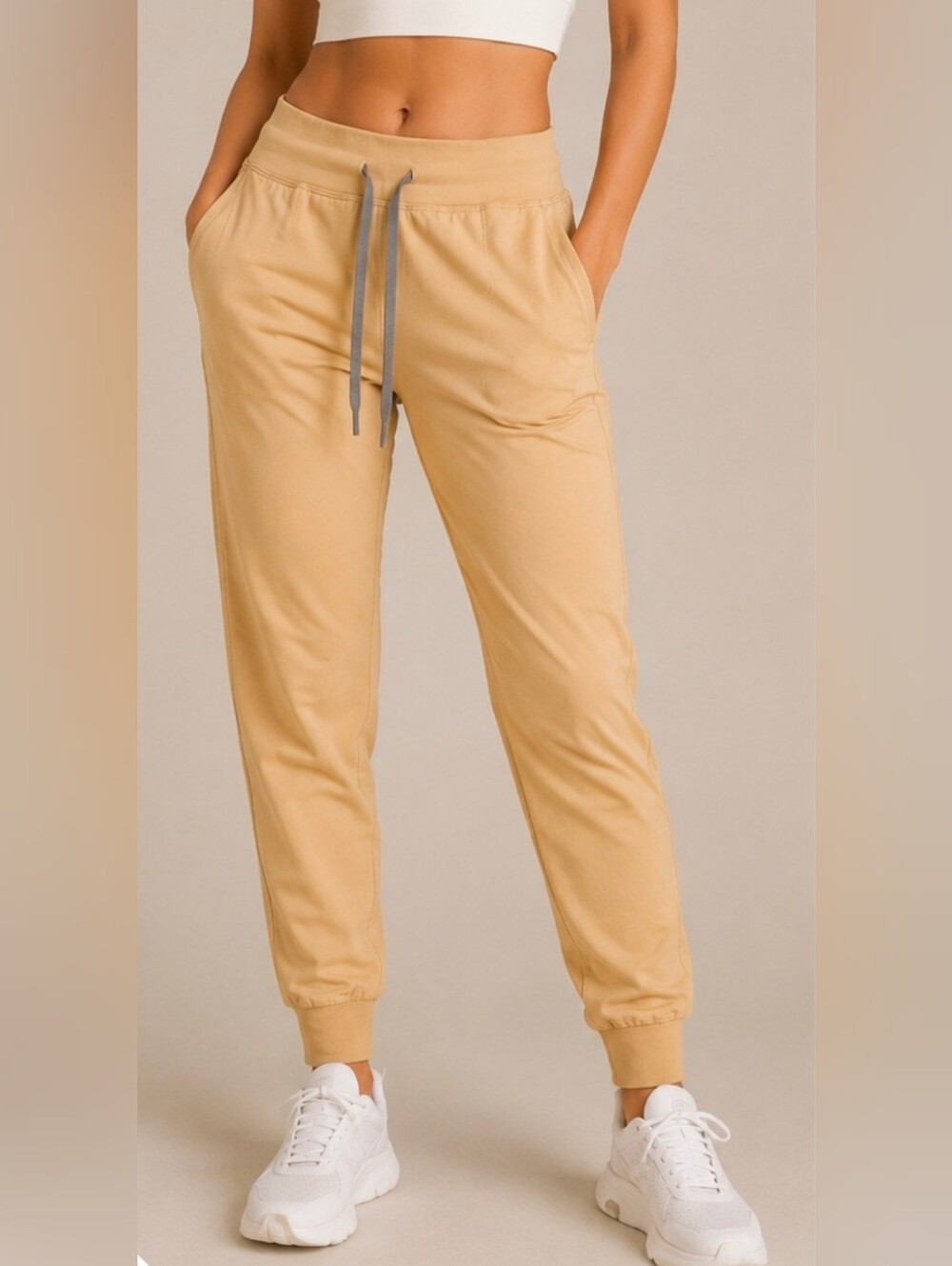 Lululemon Throwback Base Runner Jogger Pants Golden Sand Size 6